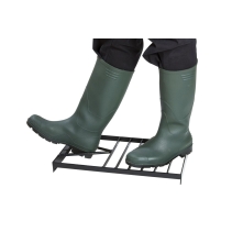 Boot Scraper with Boot Pull